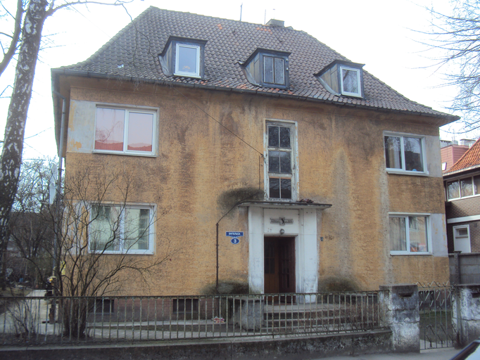 Улица Энгельса 3)